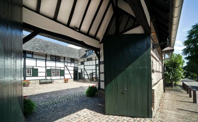 img-4