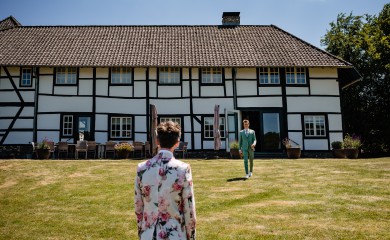 img-1